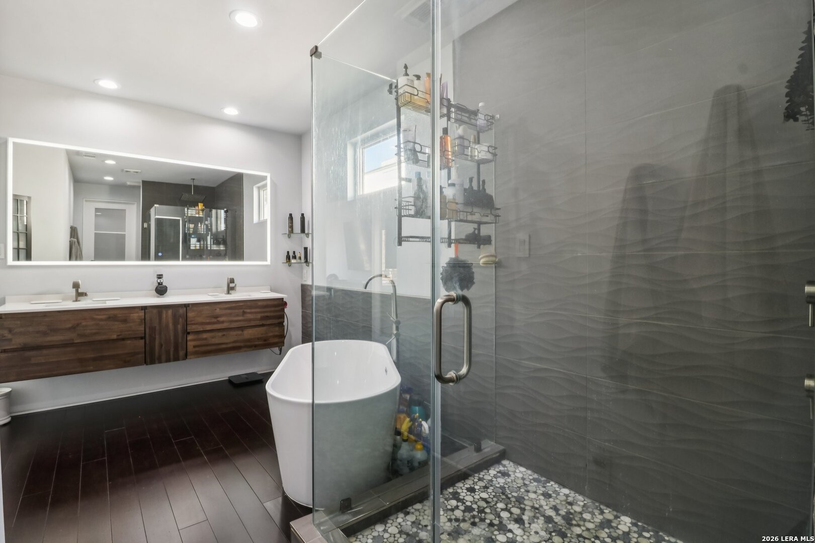 128 Clay, San Antonio, TX 78204