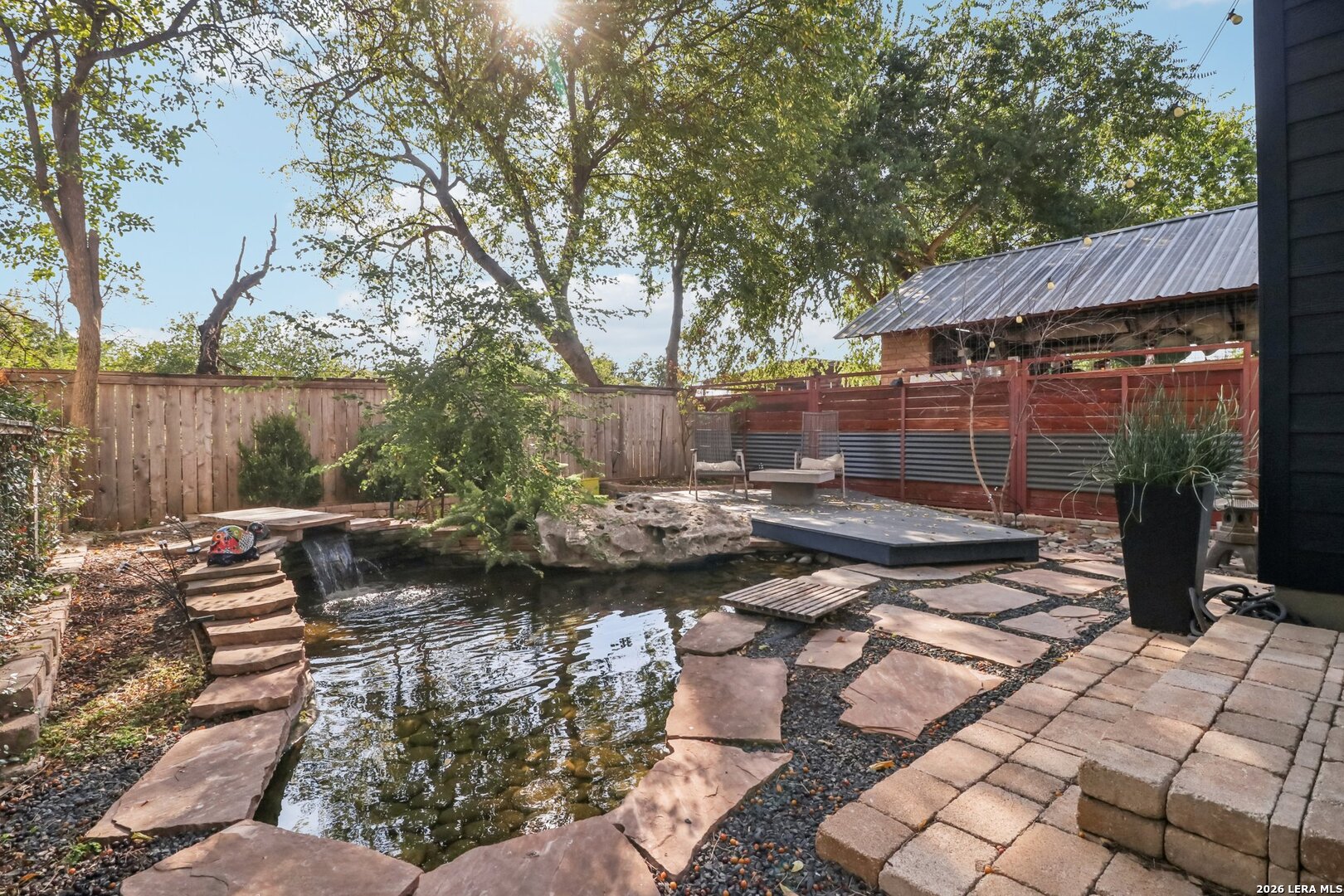 128 Clay, San Antonio, TX 78204