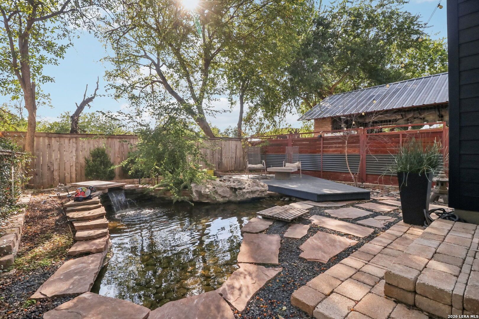 128 Clay, San Antonio, TX 78204