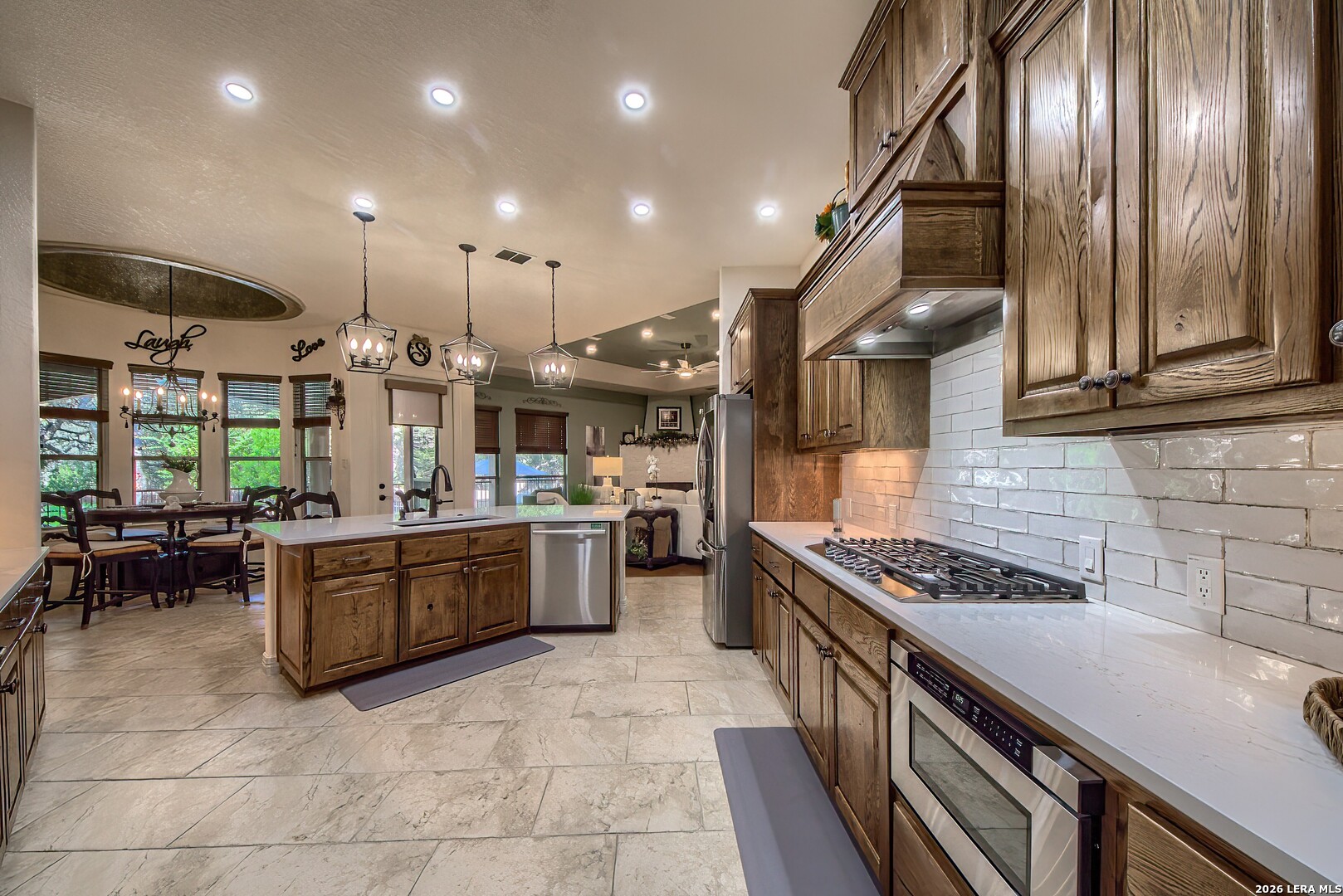 8519 TUSCAN HILLS DR, San Antonio, TX 78266