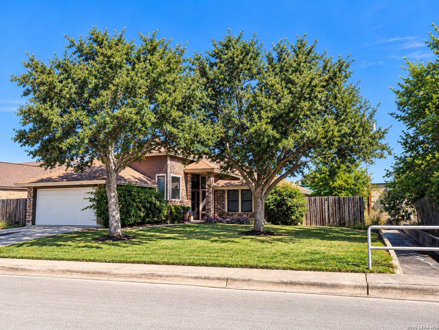 7927 FLOWER TRL, San Antonio, TX 78244