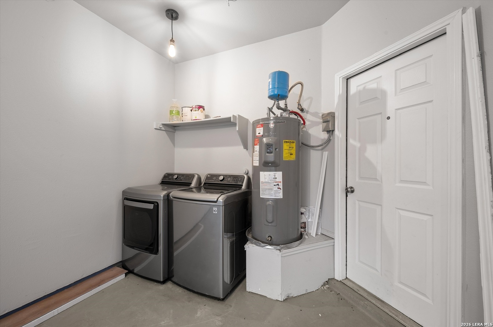 10623 MATHOM LNDG, Universal City, TX 78148