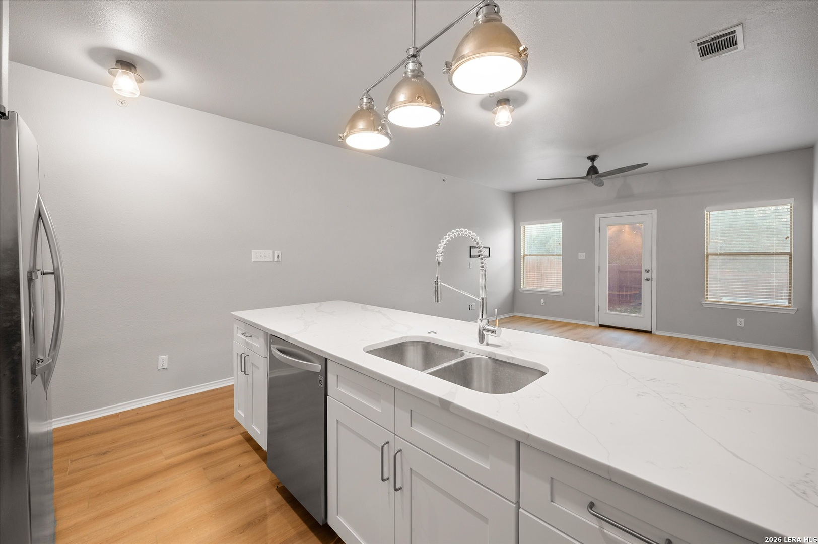 10623 MATHOM LNDG, Universal City, TX 78148