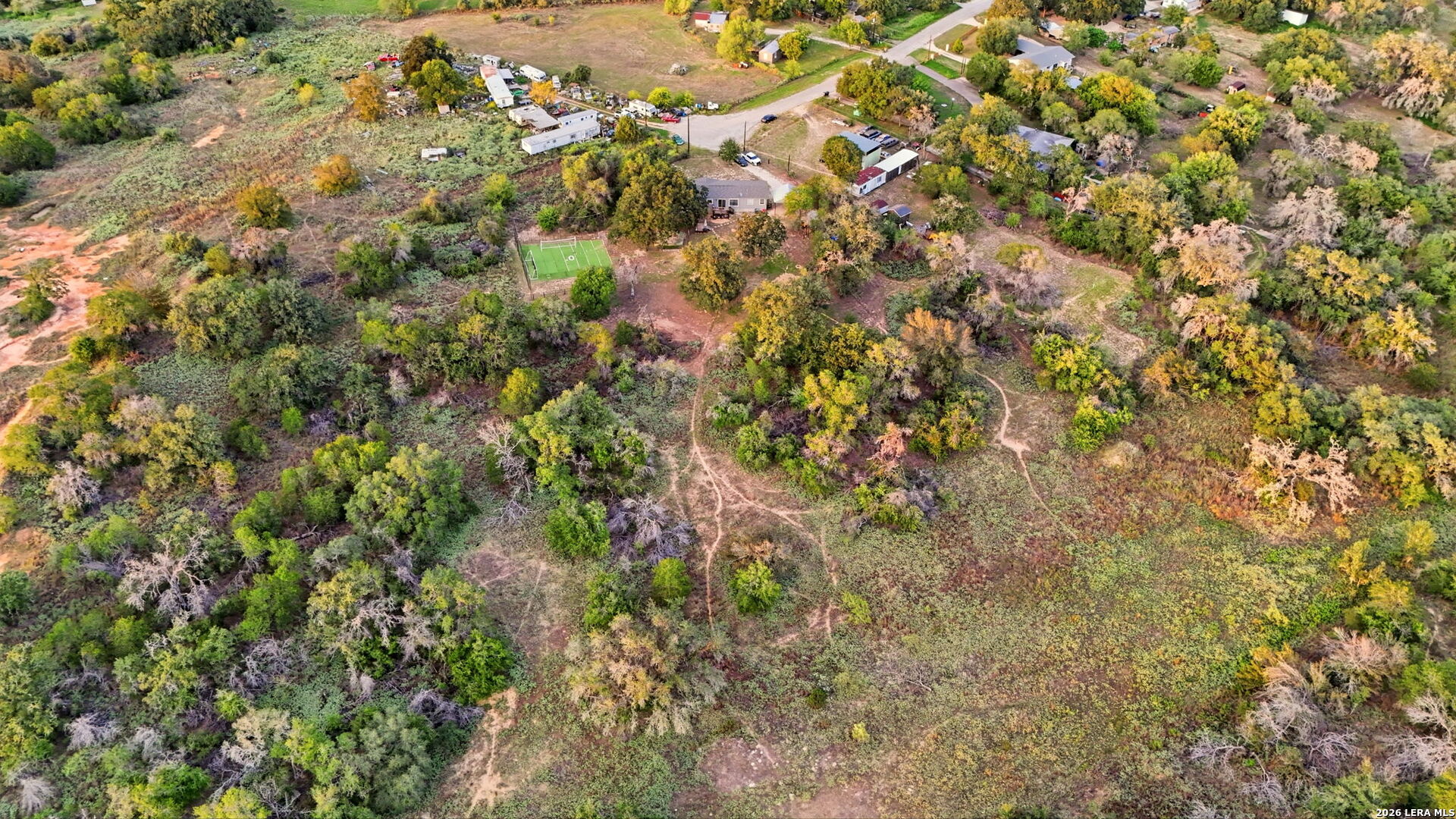 256 Creeks End, Floresville, TX 78114