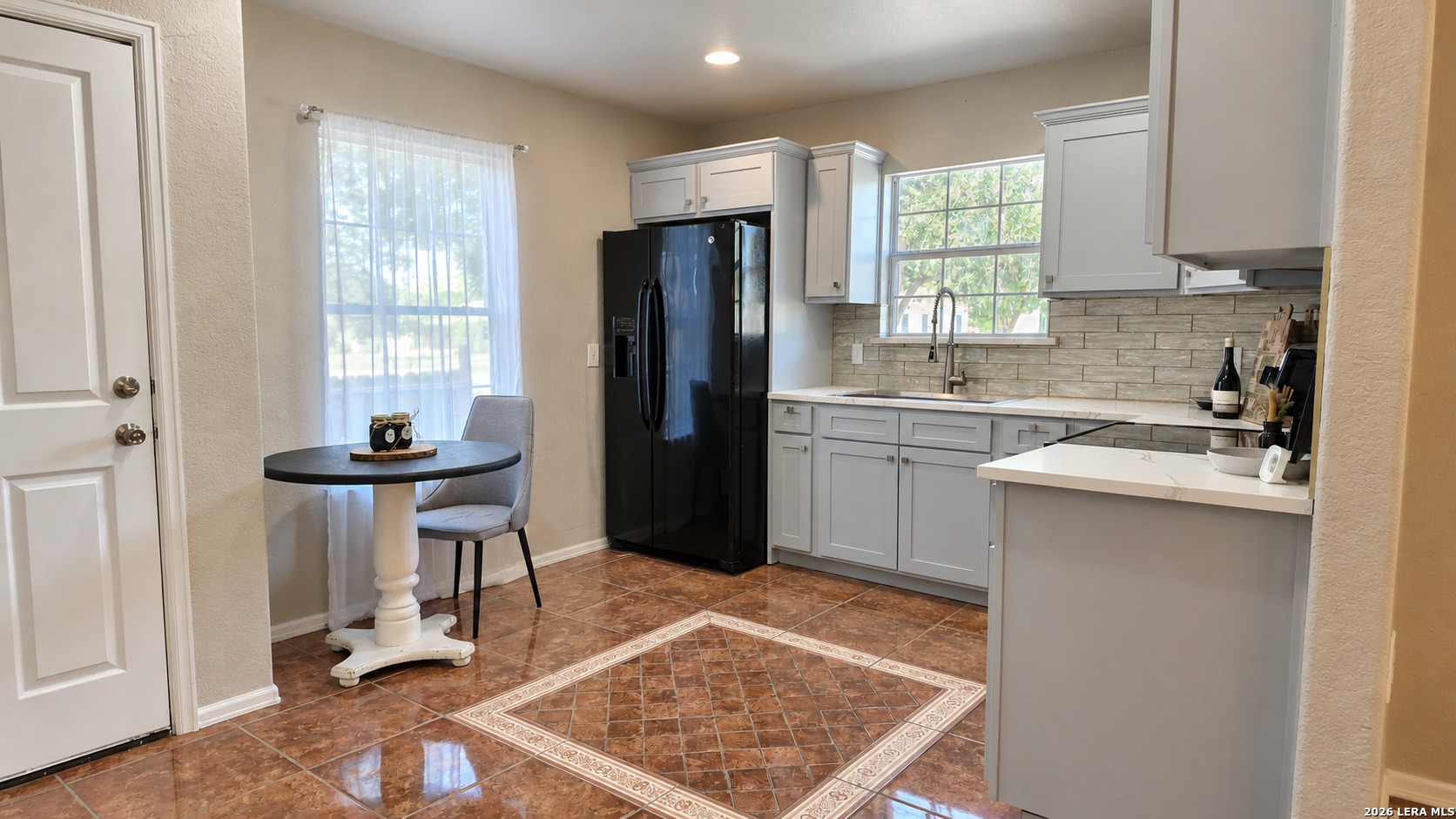 2376 W MULBERRY AVE, San Antonio, TX 78201