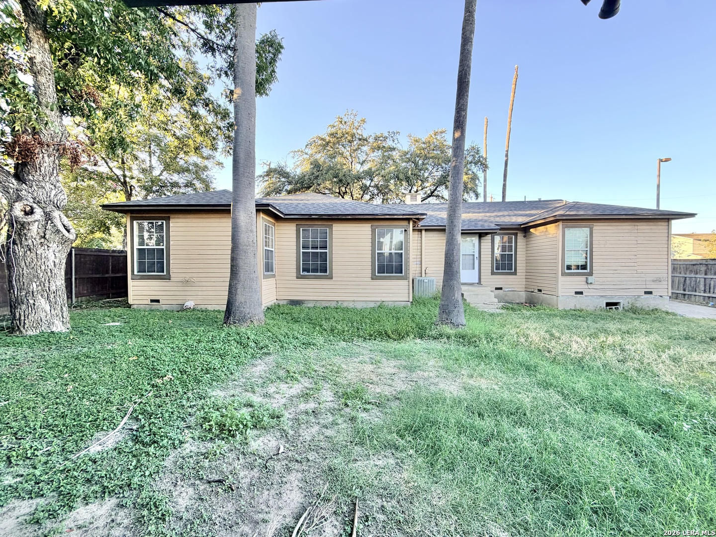 2012 Fresno, San Antonio, TX 78201