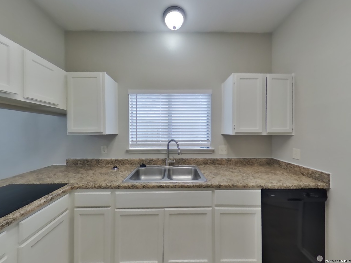 8028 COPPER TRAIL DR, San Antonio, TX 78244