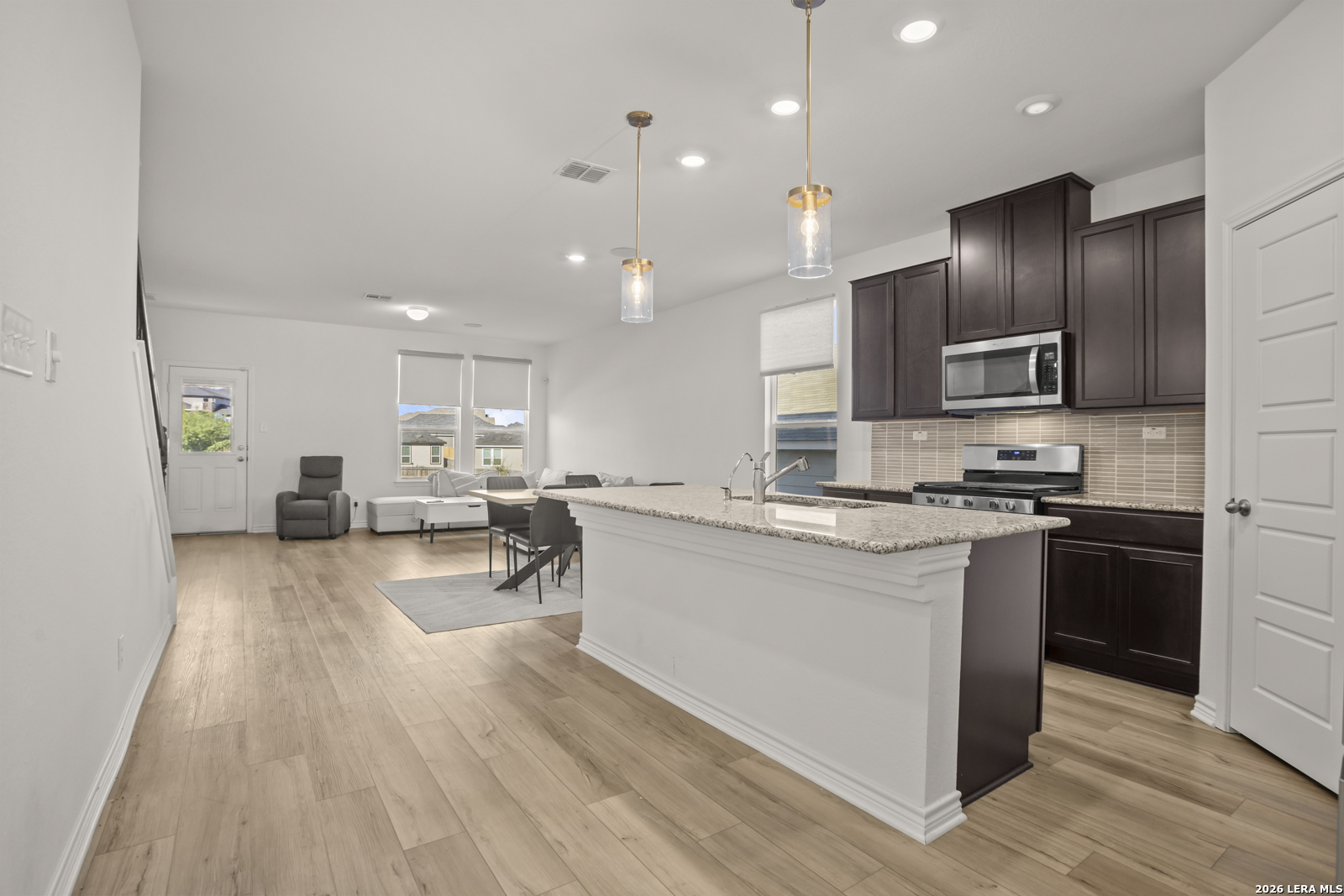 5015 GALVAN MNR, Converse, TX 78109