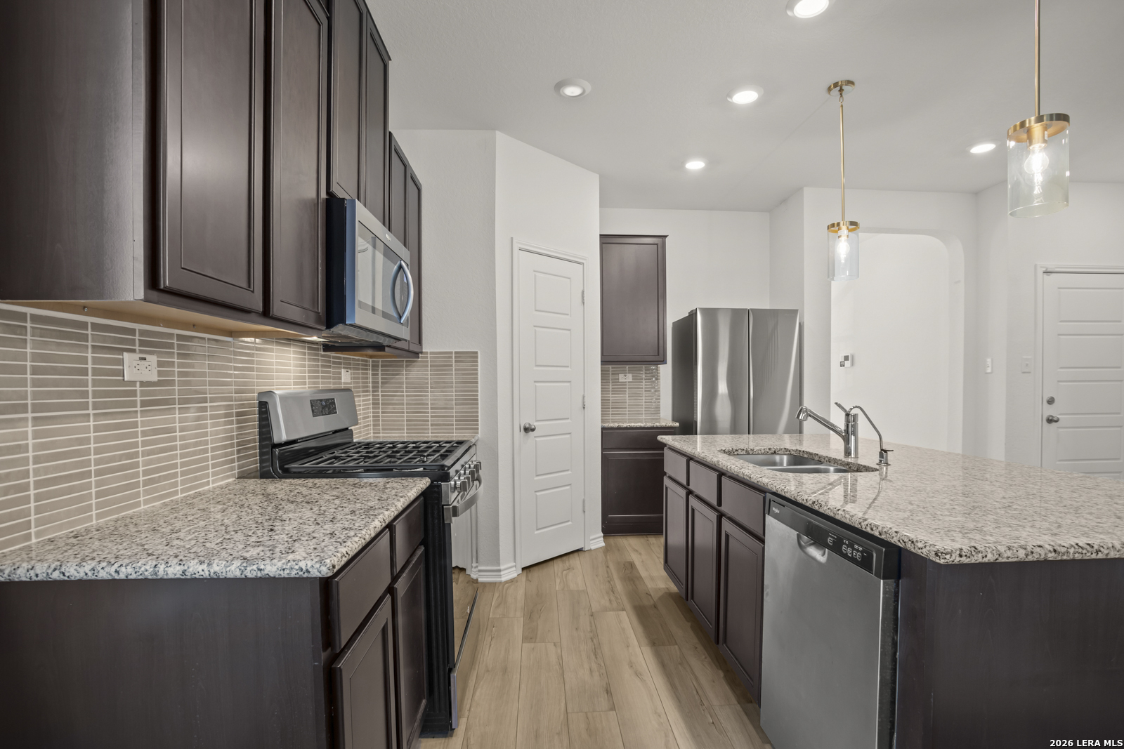 5015 GALVAN MNR, Converse, TX 78109