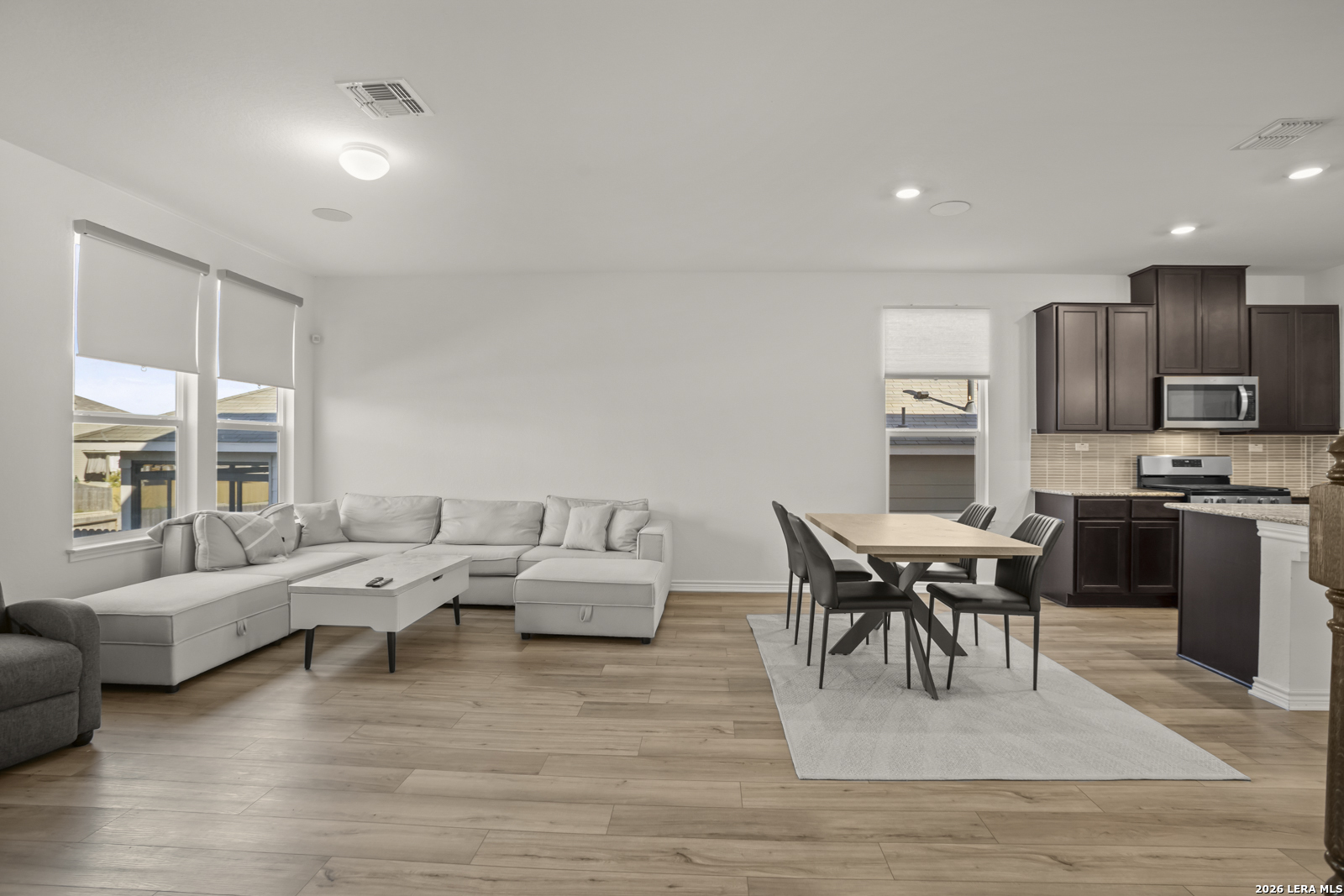 5015 GALVAN MNR, Converse, TX 78109