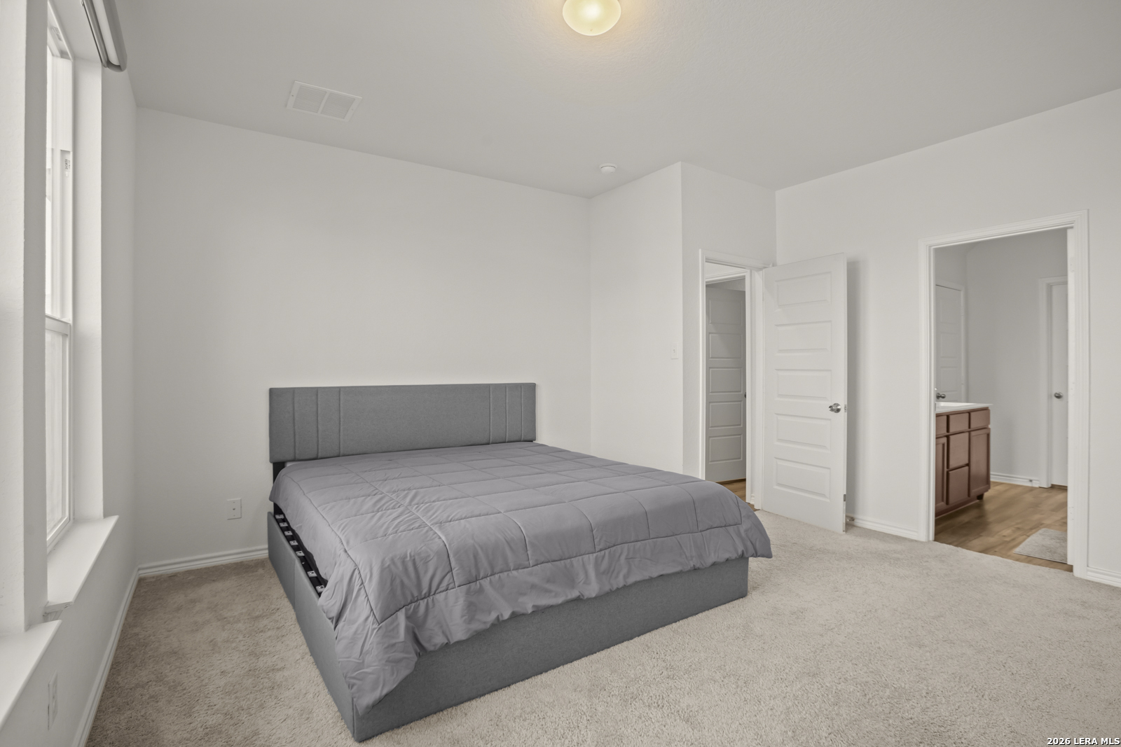 5015 GALVAN MNR, Converse, TX 78109