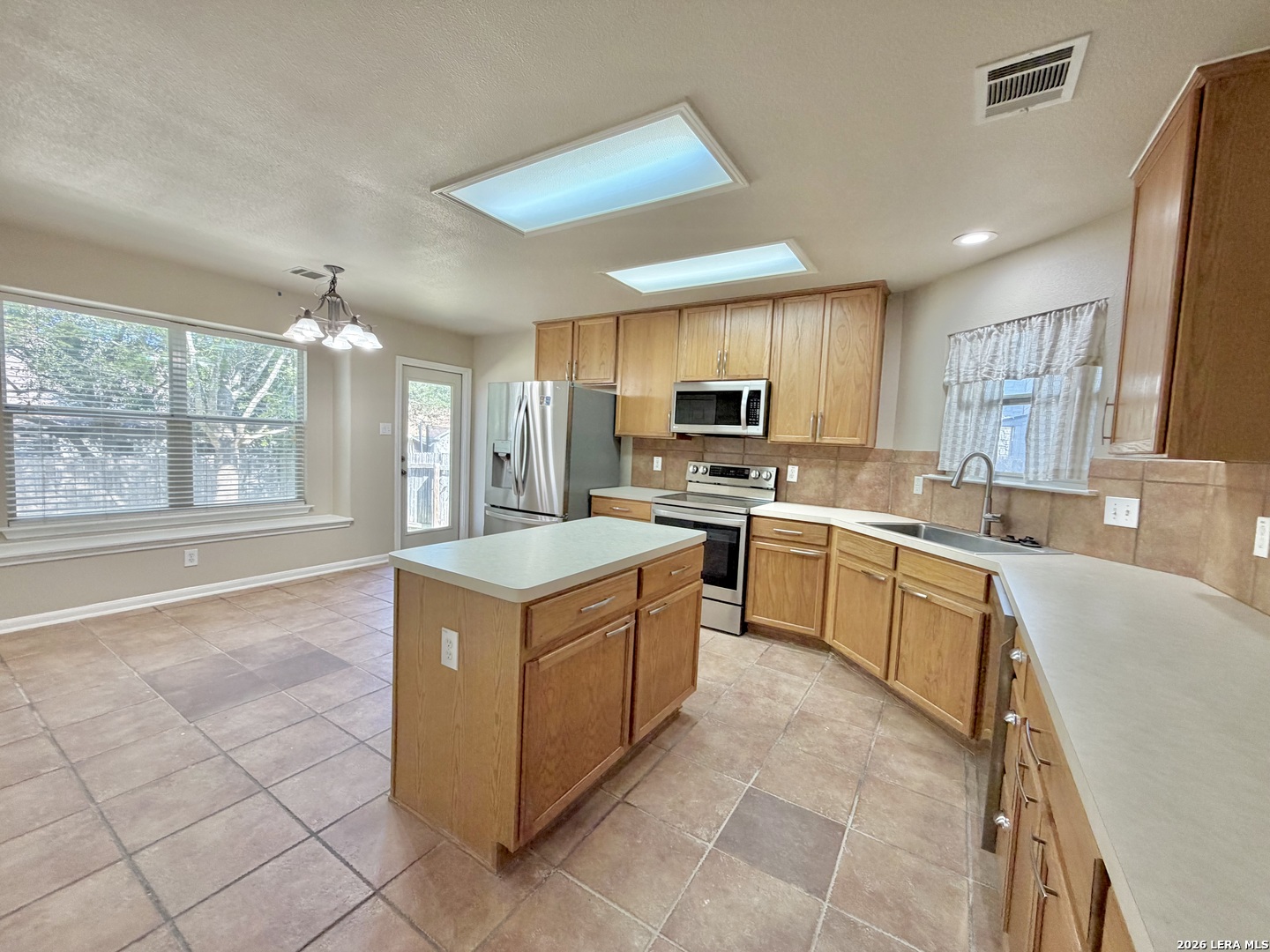 3618 MILL MEADOW DR, San Antonio, TX 78247