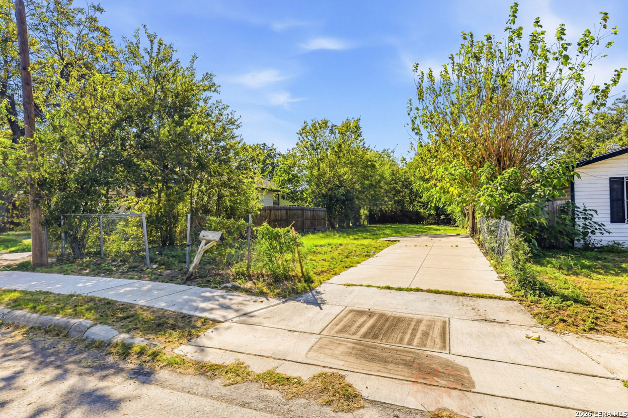 718 VICKERS AVE, San Antonio, TX 78211