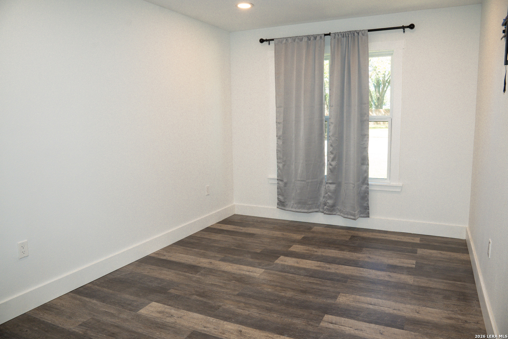 308 CEDALIA AVE, Jourdanton, TX 78026