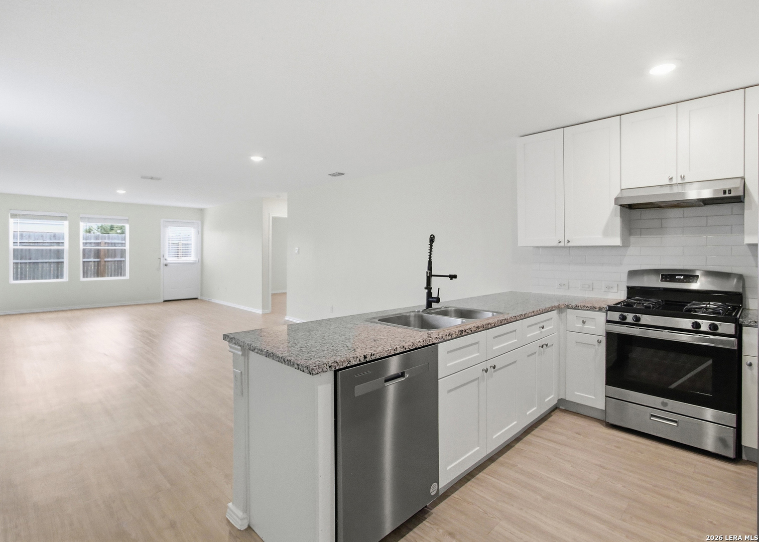 1323 Flame Tanager, San Antonio, TX 78245