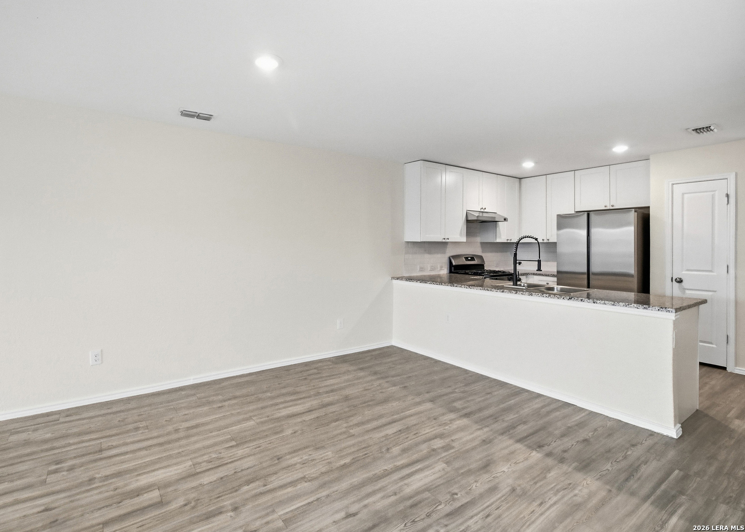 1323 Flame Tanager, San Antonio, TX 78245