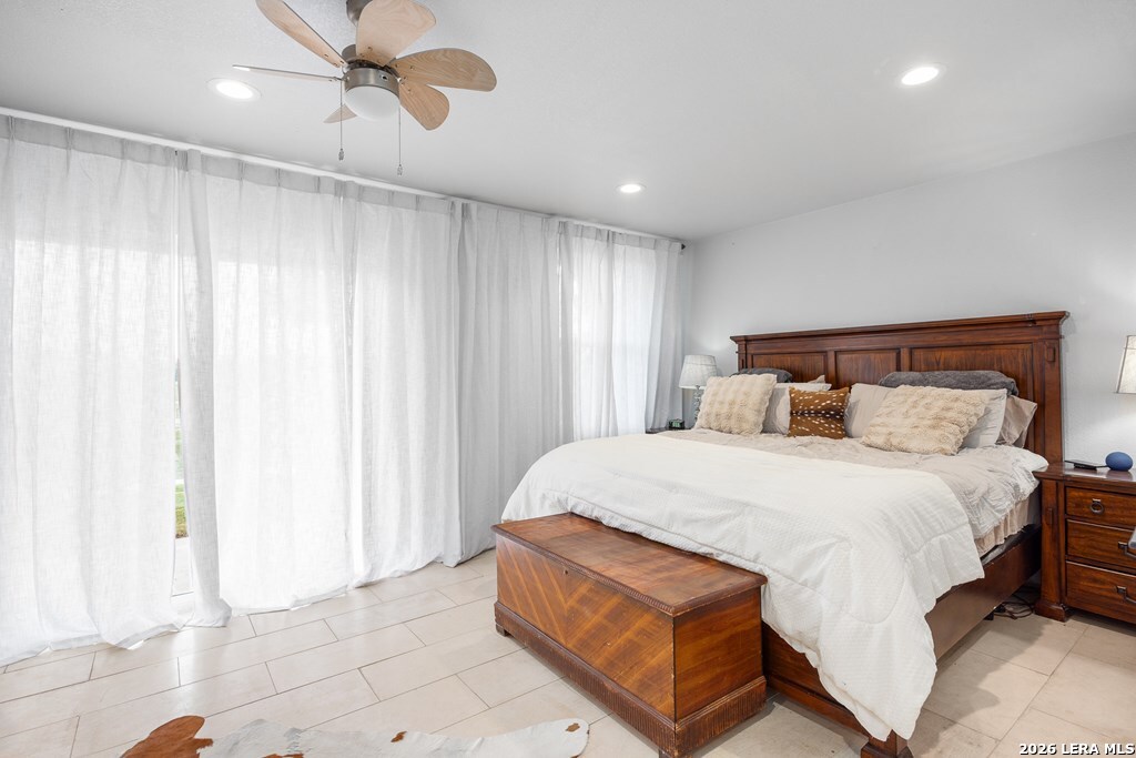121 SIMPSON RD, Comfort, TX 78013