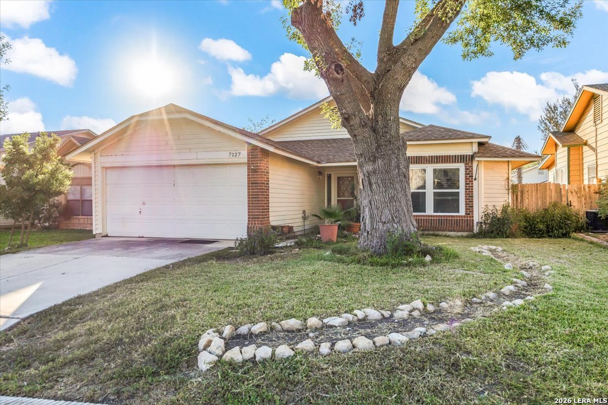 7127 FALLEN TRL, San Antonio, TX 78244