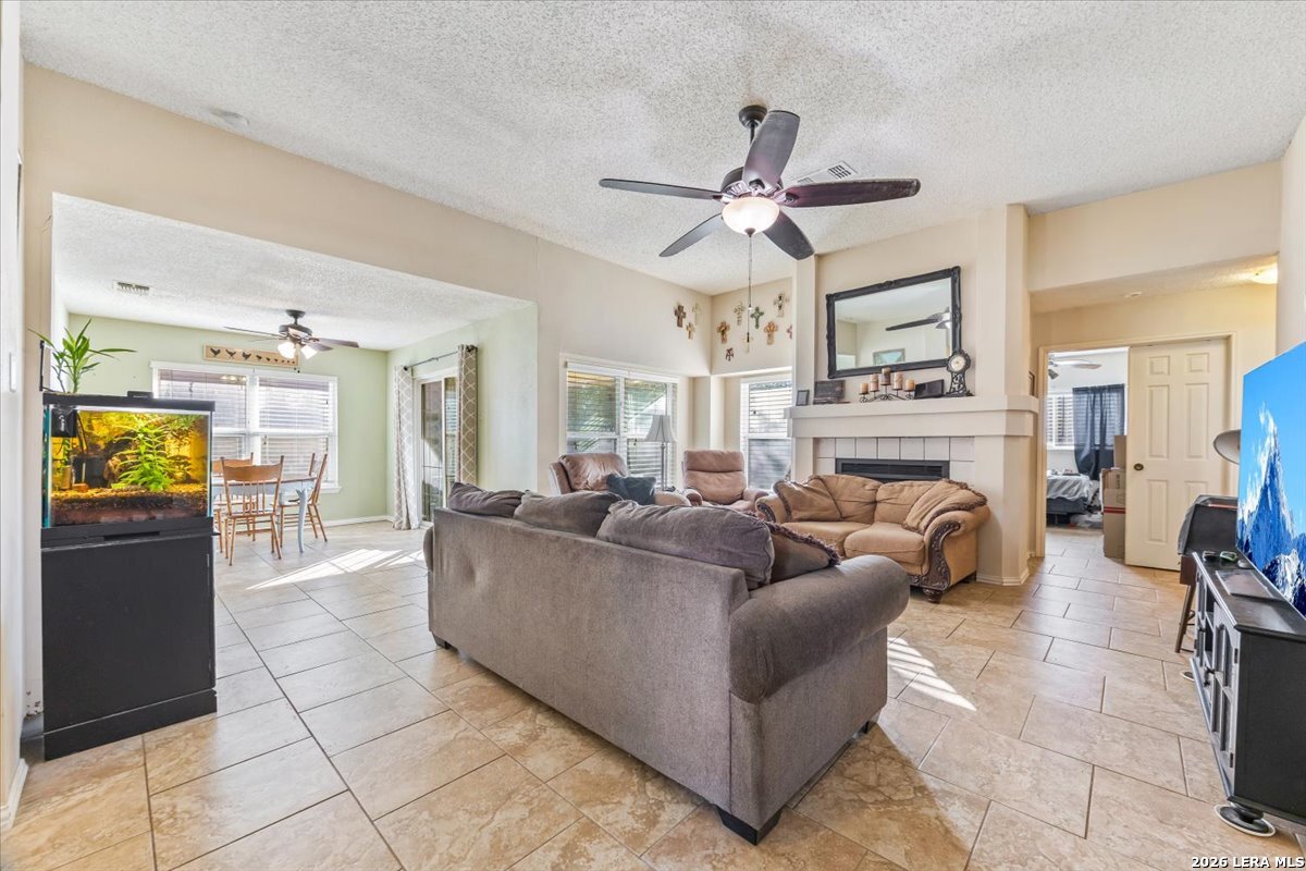 7127 FALLEN TRL, San Antonio, TX 78244