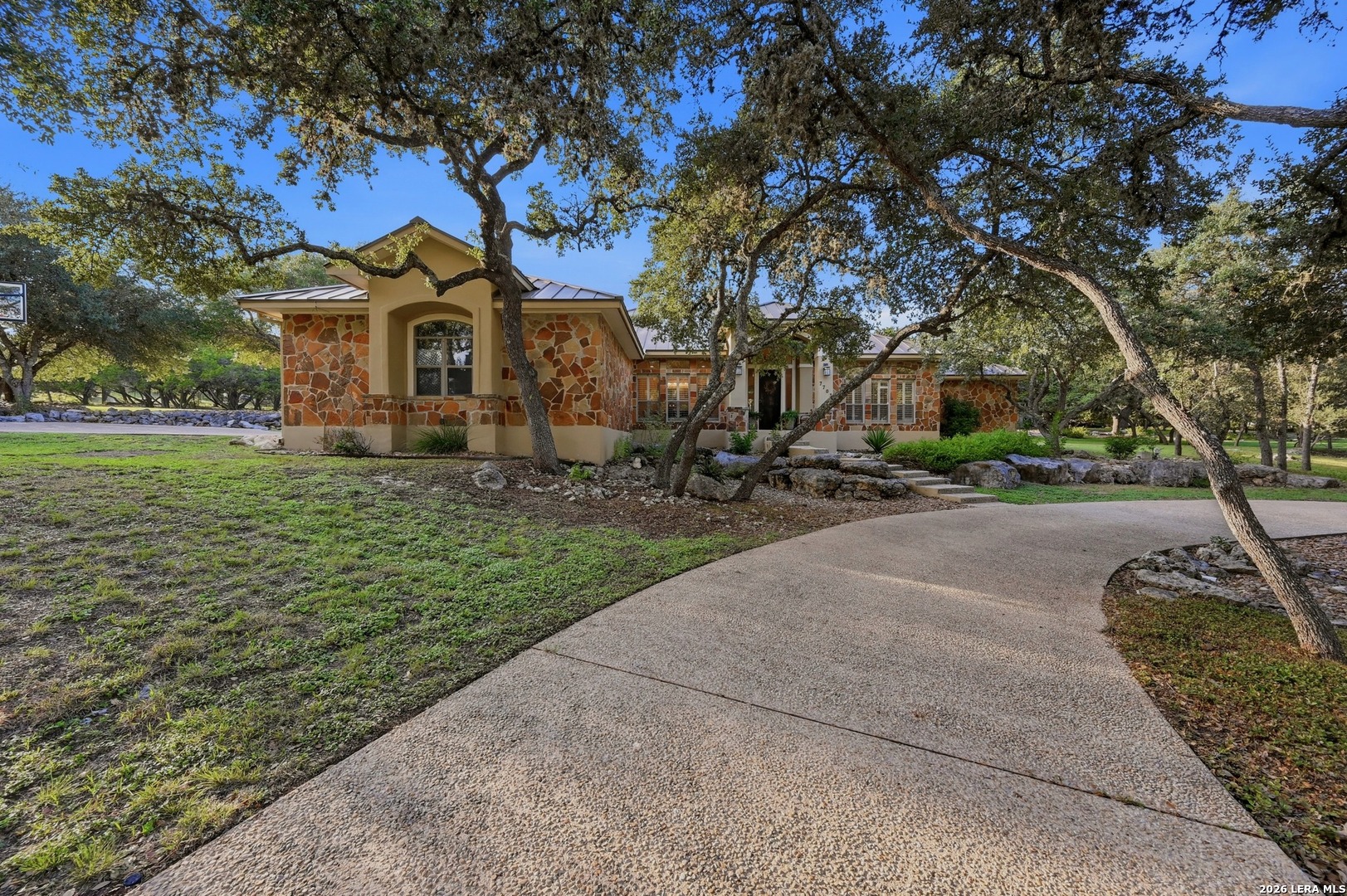 7703 Secretariat Lane, Fair Oaks Ranch, TX 78015