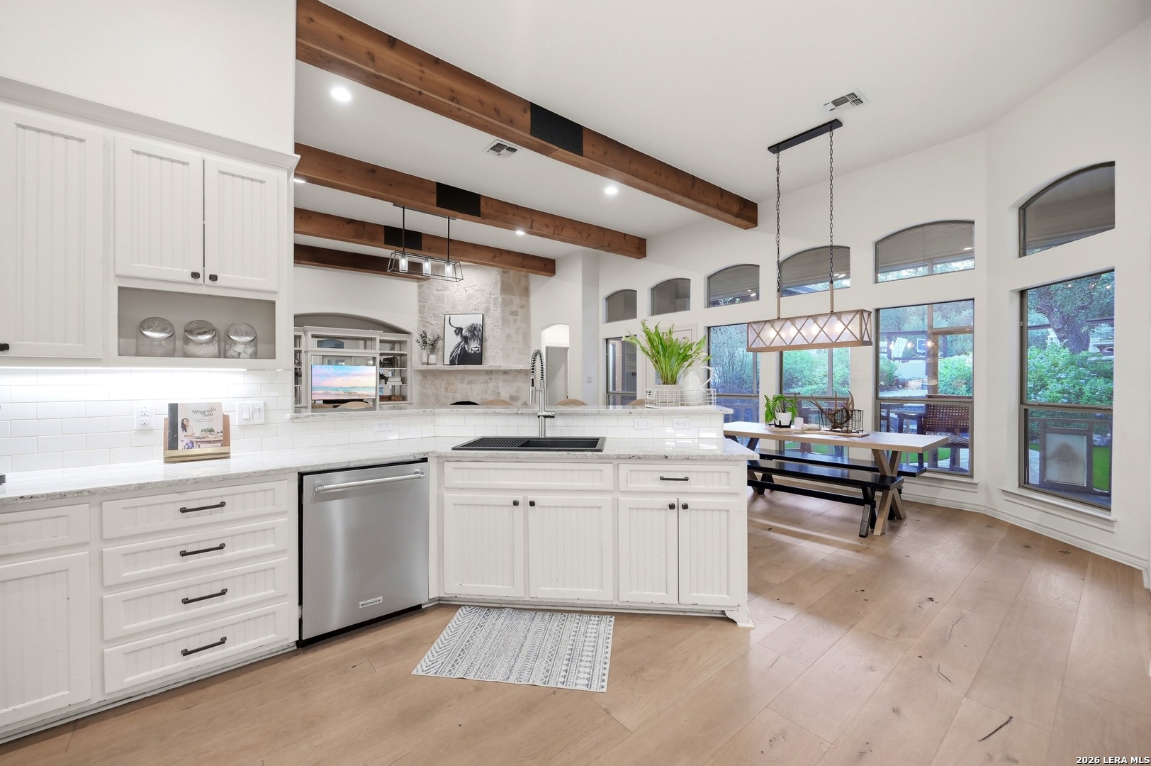 7703 Secretariat Lane, Fair Oaks Ranch, TX 78015