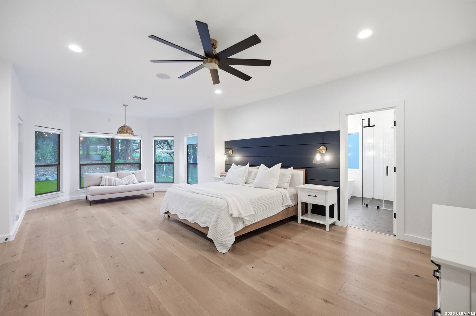 7703 Secretariat Lane, Fair Oaks Ranch, TX 78015