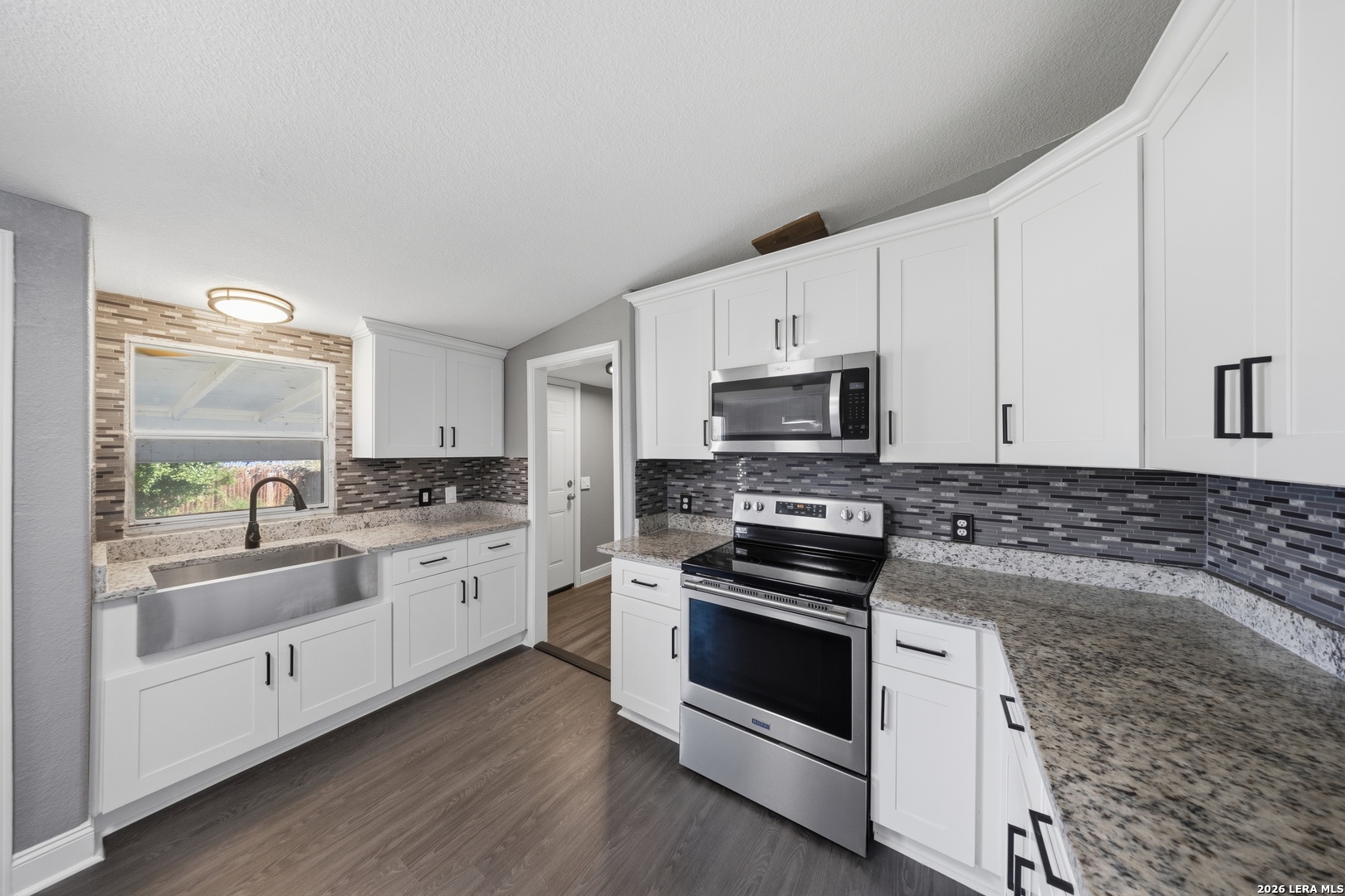 22810 Tiny Trl, Elmendorf, TX 78112