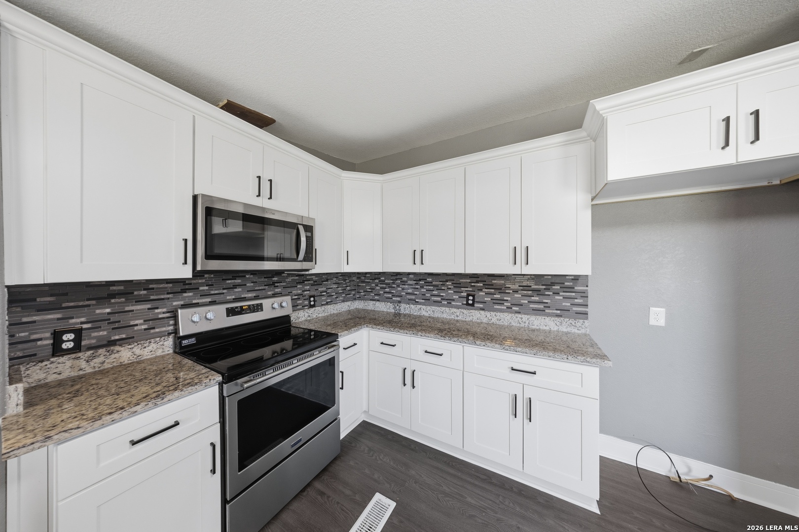 22810 Tiny Trl, Elmendorf, TX 78112