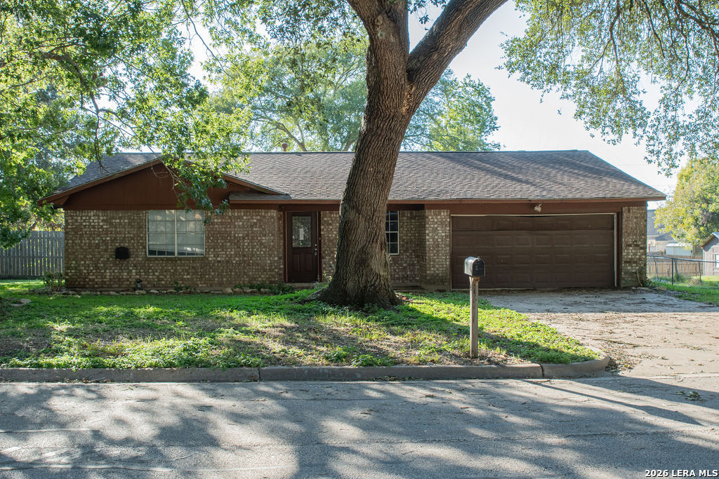 203 N DRUMM ST, Brenham, TX 77833