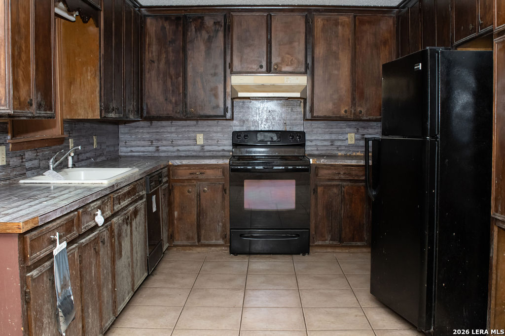 203 N DRUMM ST, Brenham, TX 77833