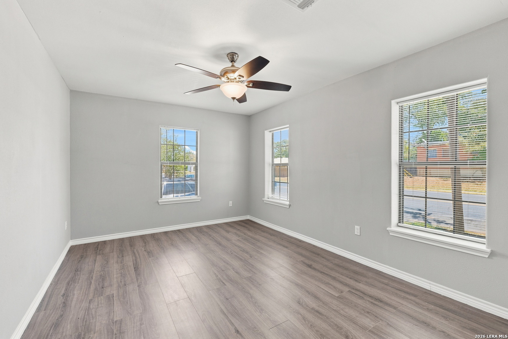821 E COLORADO ST, Pearsall, TX 78061