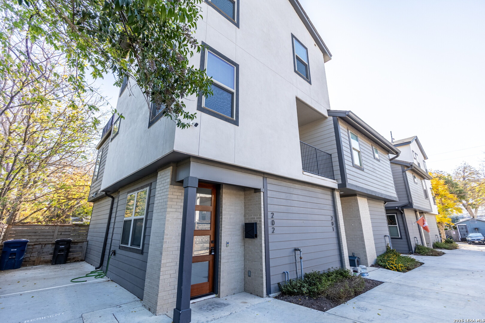 130 Rose Ln Unit 202