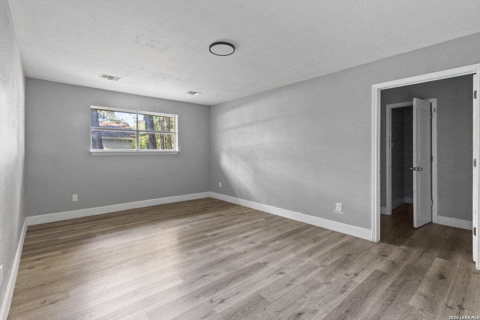 78 County Road 2289, Cleveland, TX 77327