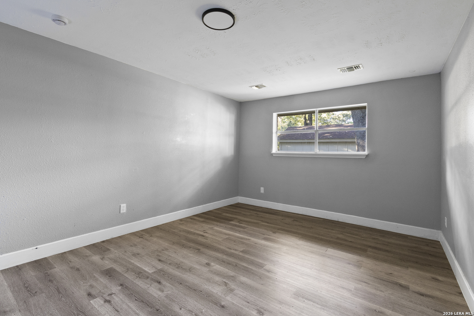 78 County Road 2289, Cleveland, TX 77327