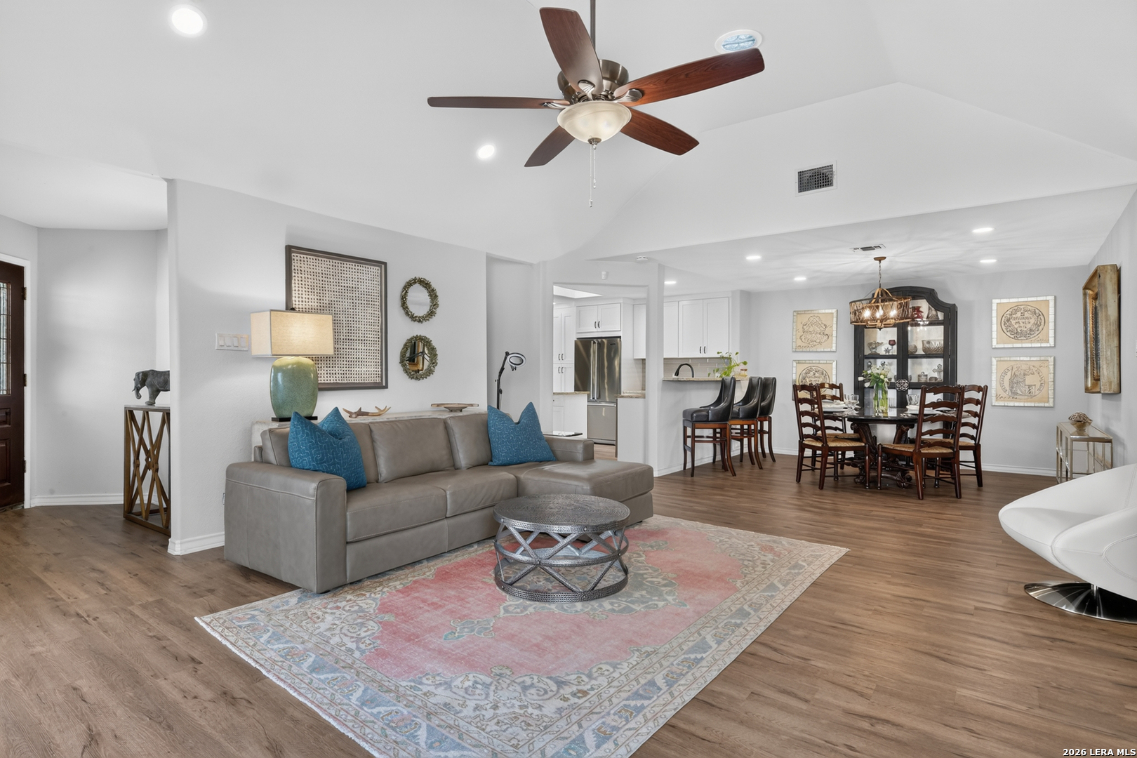 1st Living Area