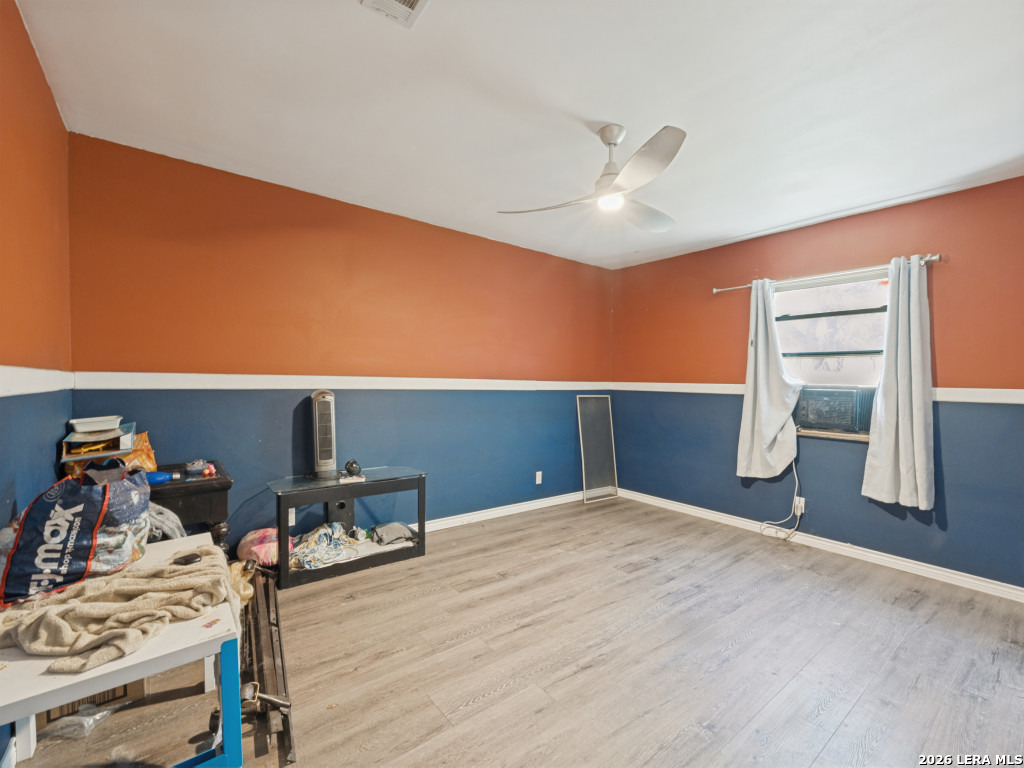 1705 Rolling Hills Rd, Blanco, TX 78606