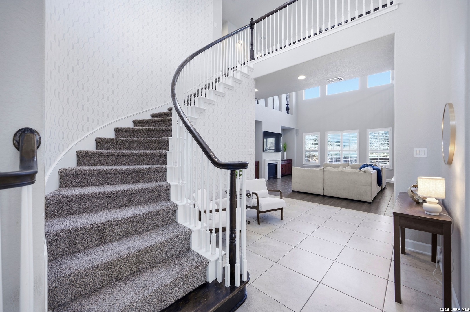 Entry/Foyer