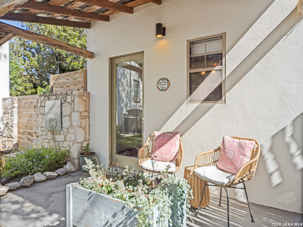 222 W Centre St, Fredericksburg, TX 78624