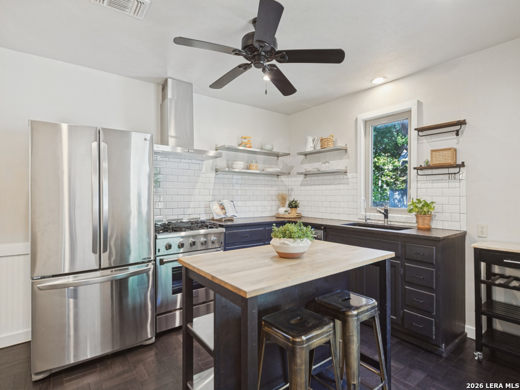 222 W Centre St, Fredericksburg, TX 78624