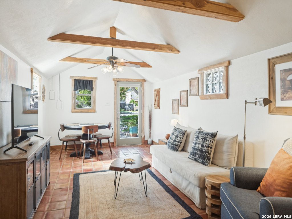222 W Centre St, Fredericksburg, TX 78624