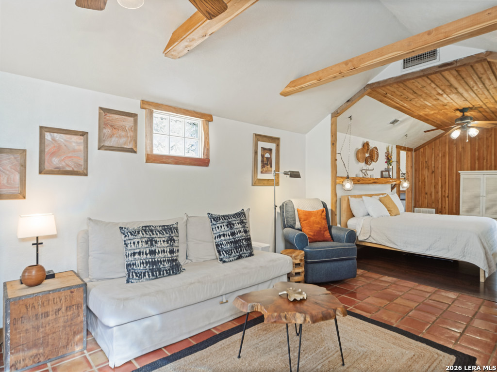 222 W Centre St, Fredericksburg, TX 78624
