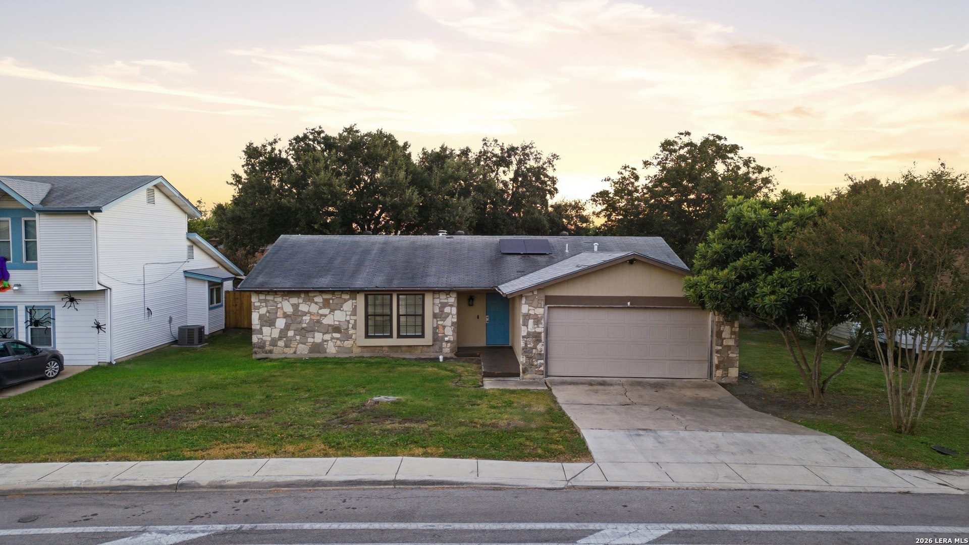 9702 ADAMS HILL DR, San Antonio, TX 78245