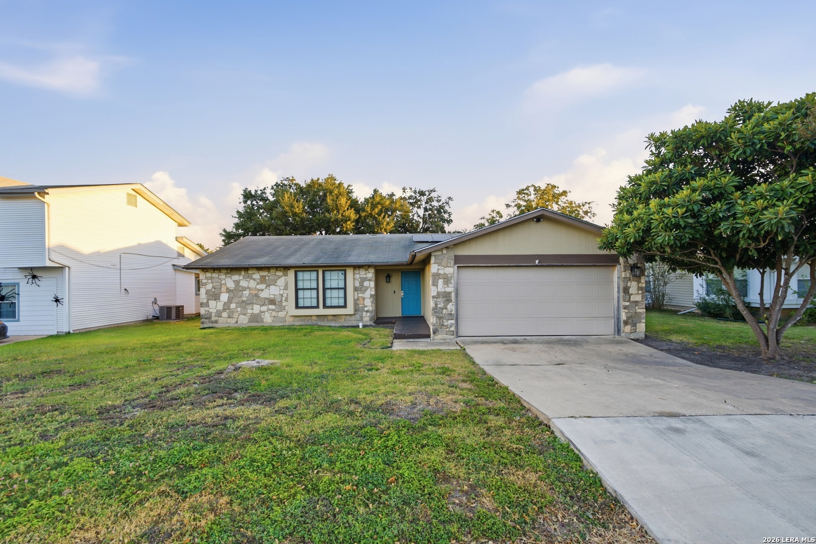 9702 ADAMS HILL DR, San Antonio, TX 78245