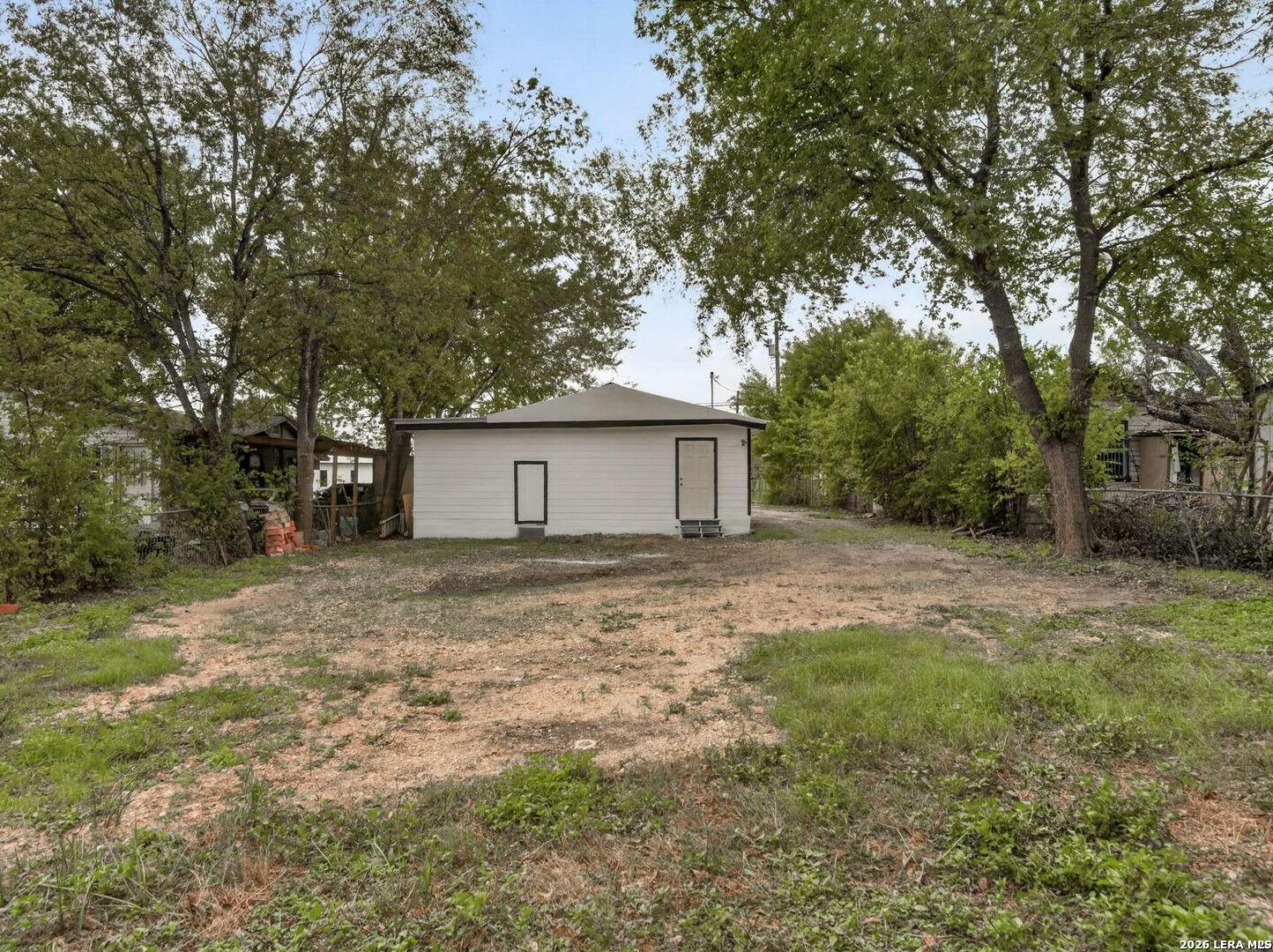 639 Sewanee St, San Antonio, TX 78210