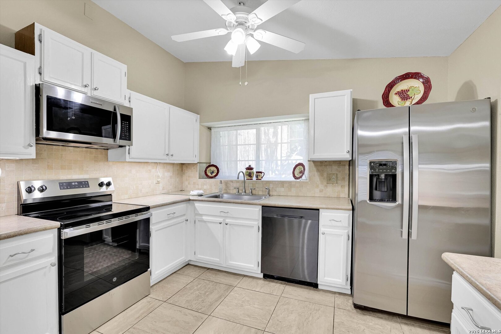 5315 Vista Court Dr, San Antonio, TX 78247