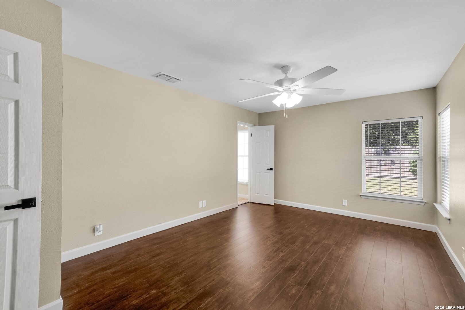 5315 Vista Court Dr, San Antonio, TX 78247