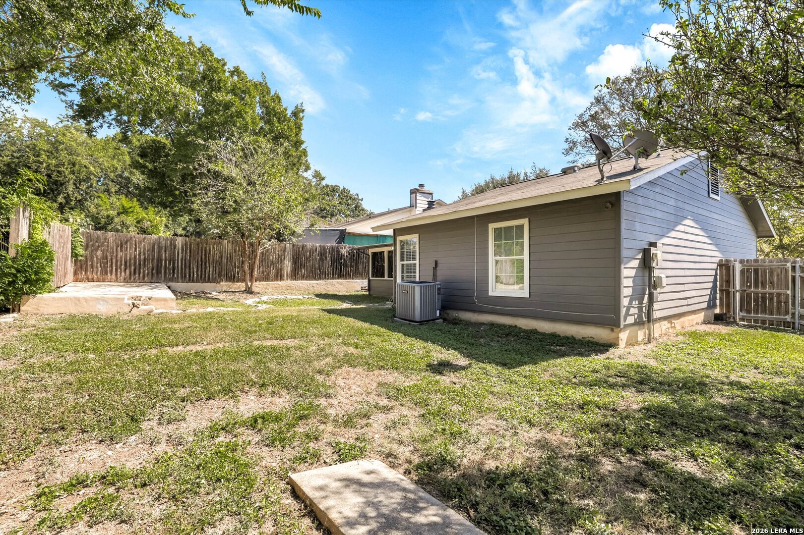 5315 Vista Court Dr, San Antonio, TX 78247