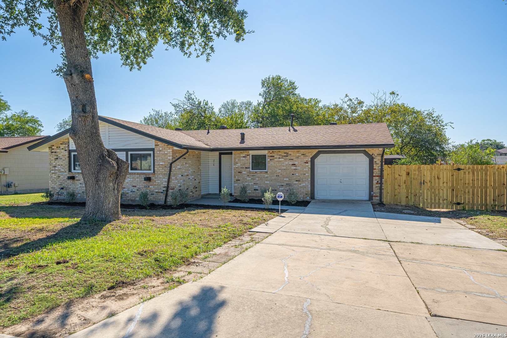 214 Avenue F, Converse, TX 78109