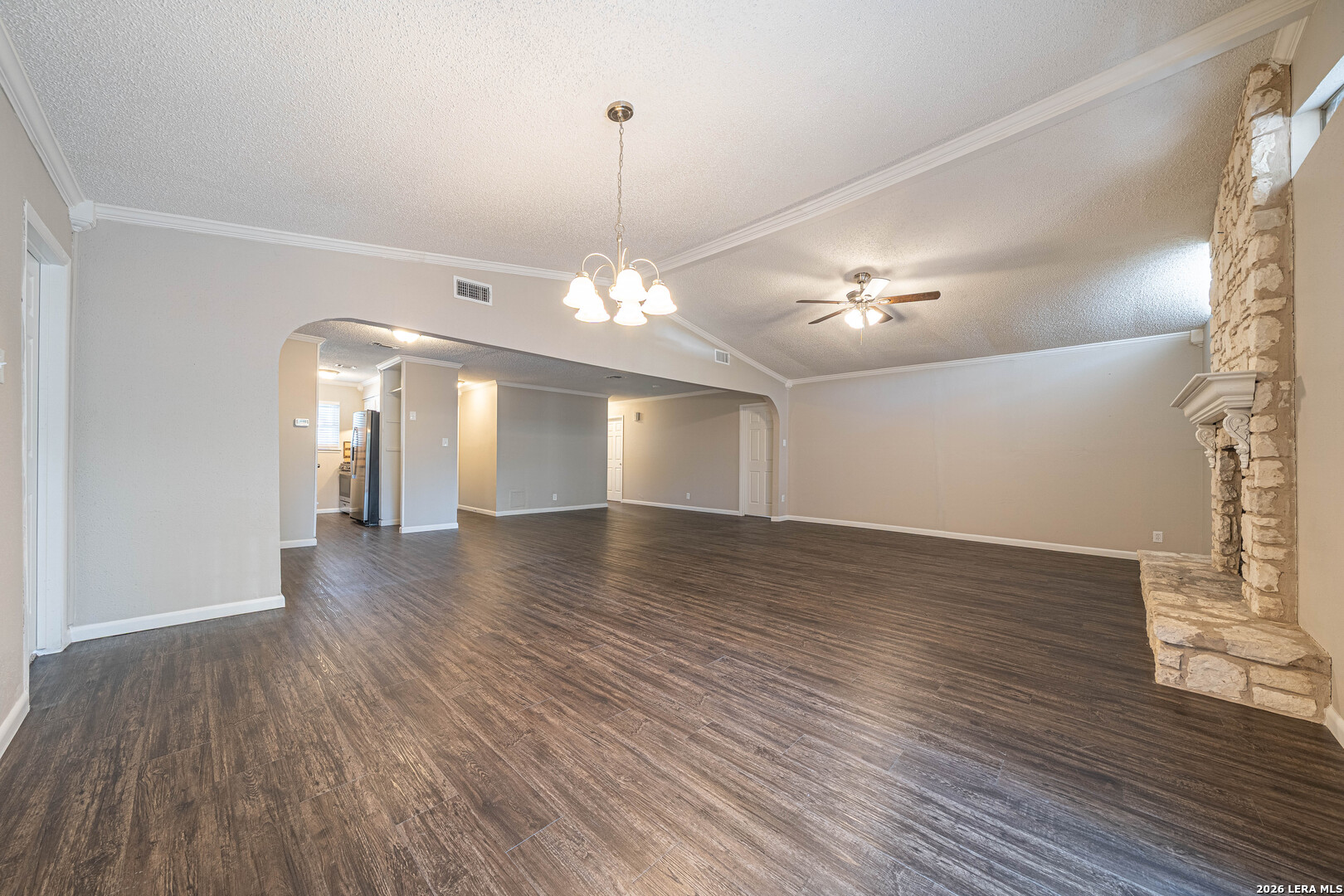 214 Avenue F, Converse, TX 78109