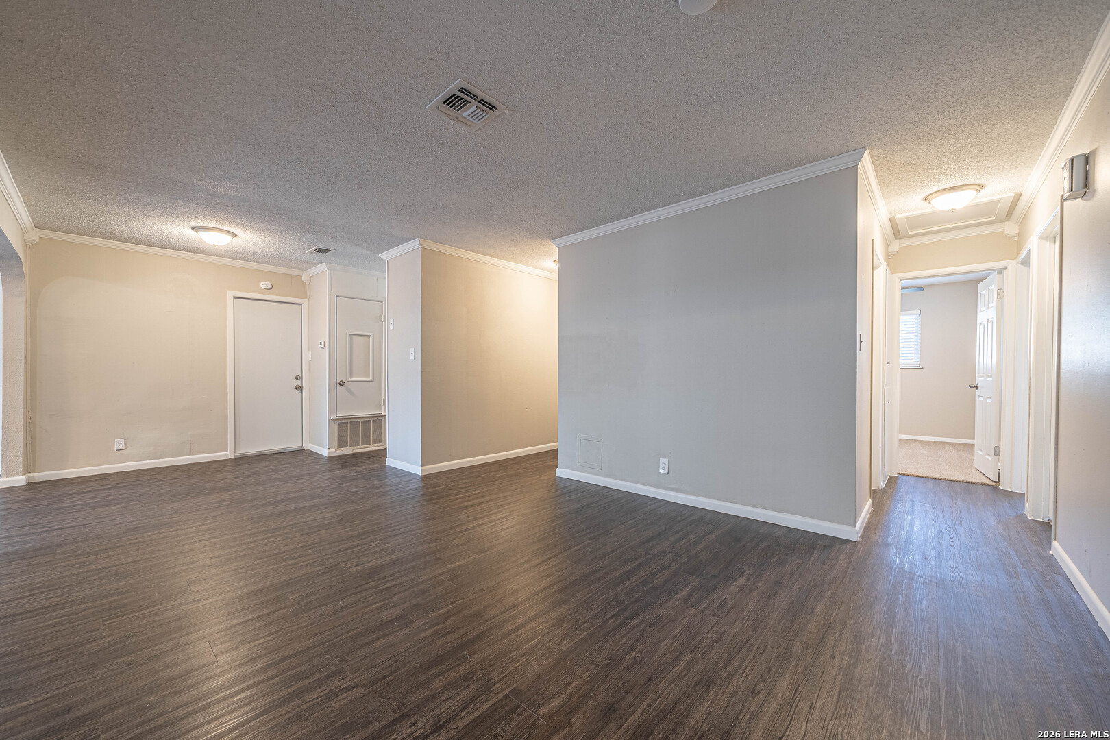 214 Avenue F, Converse, TX 78109